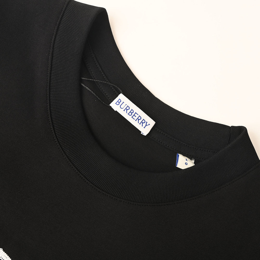 Burberry Short-Sleeve T-Shirt with Classic Check & Equestrian Knight Emblem