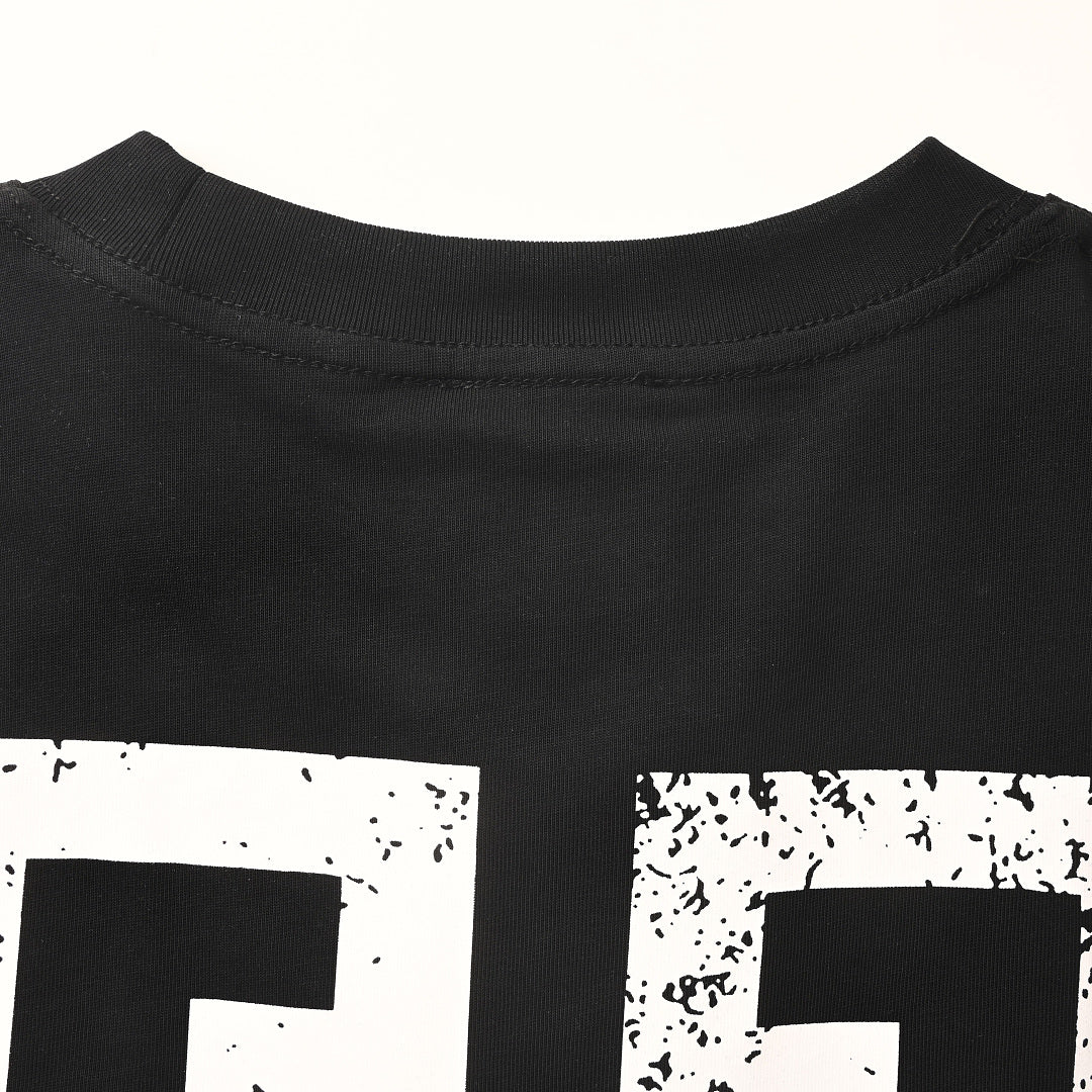 Givenchy 4G Logo Oversized T-Shirt – black