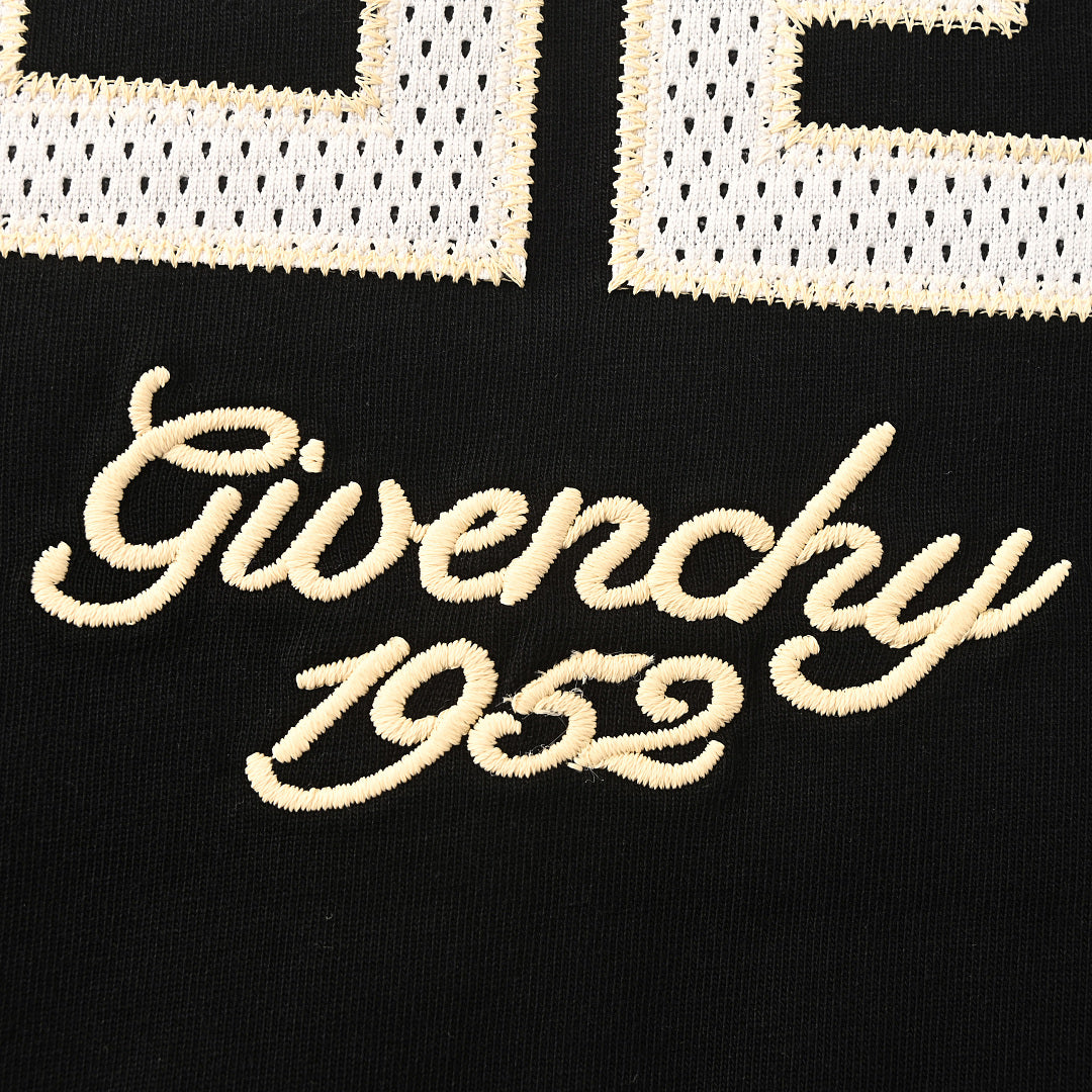 Givenchy 4G Logo 1952 Embroidered Patch Oversized T-Shirt – Black